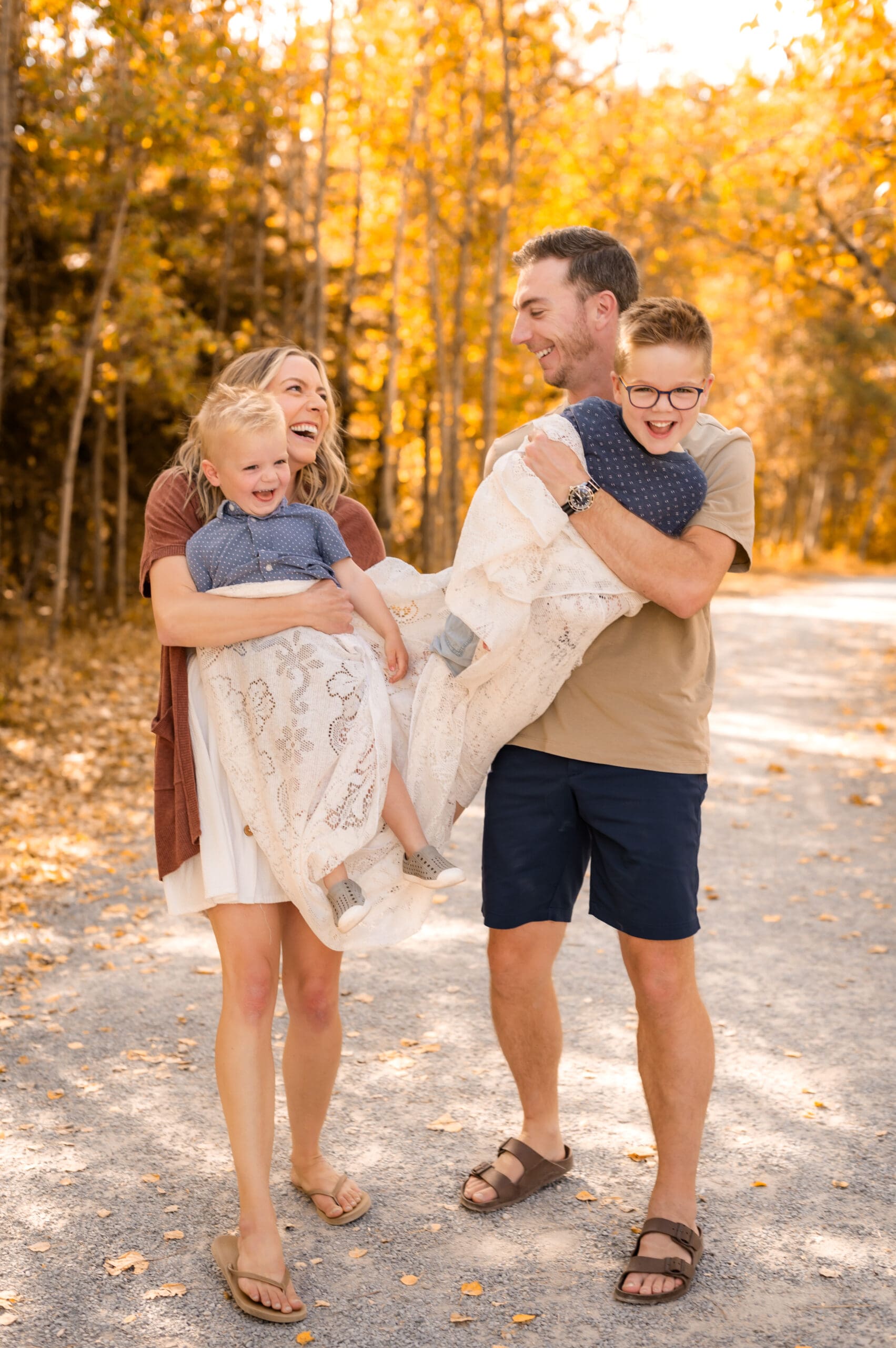 candid family photos fall terwillegar park edmonton
