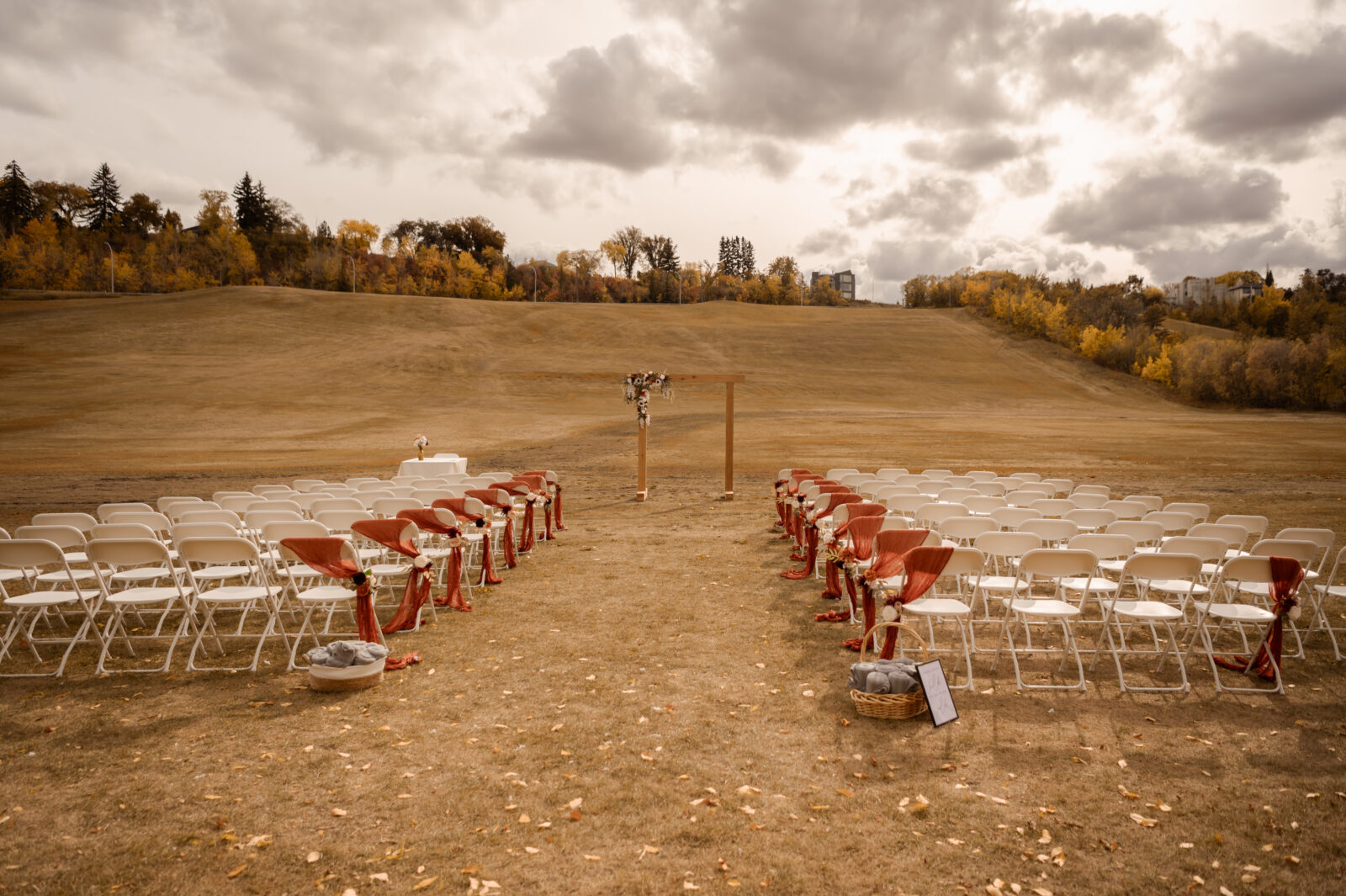 edmonton-fall-wedding-ben-and-kay-cloverdale-community-league-wedding