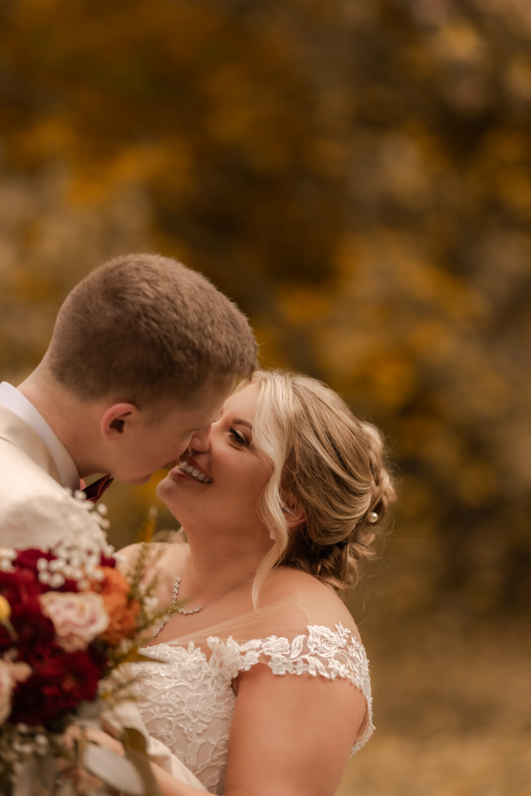 bride and groom portraits edmonton fall wedding