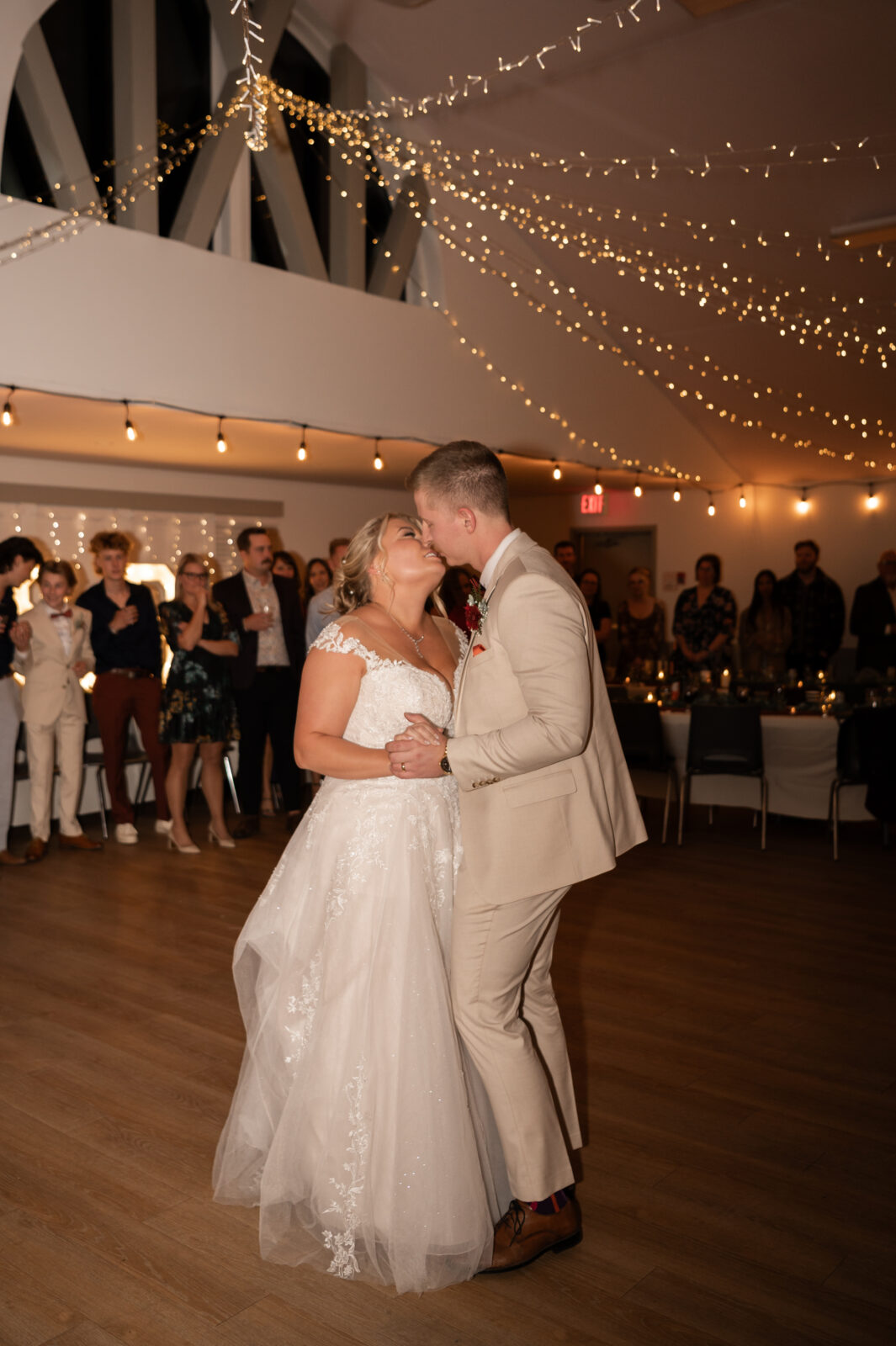 edmonton-fall-wedding-ben-and-kay-cloverdale-community-league-wedding