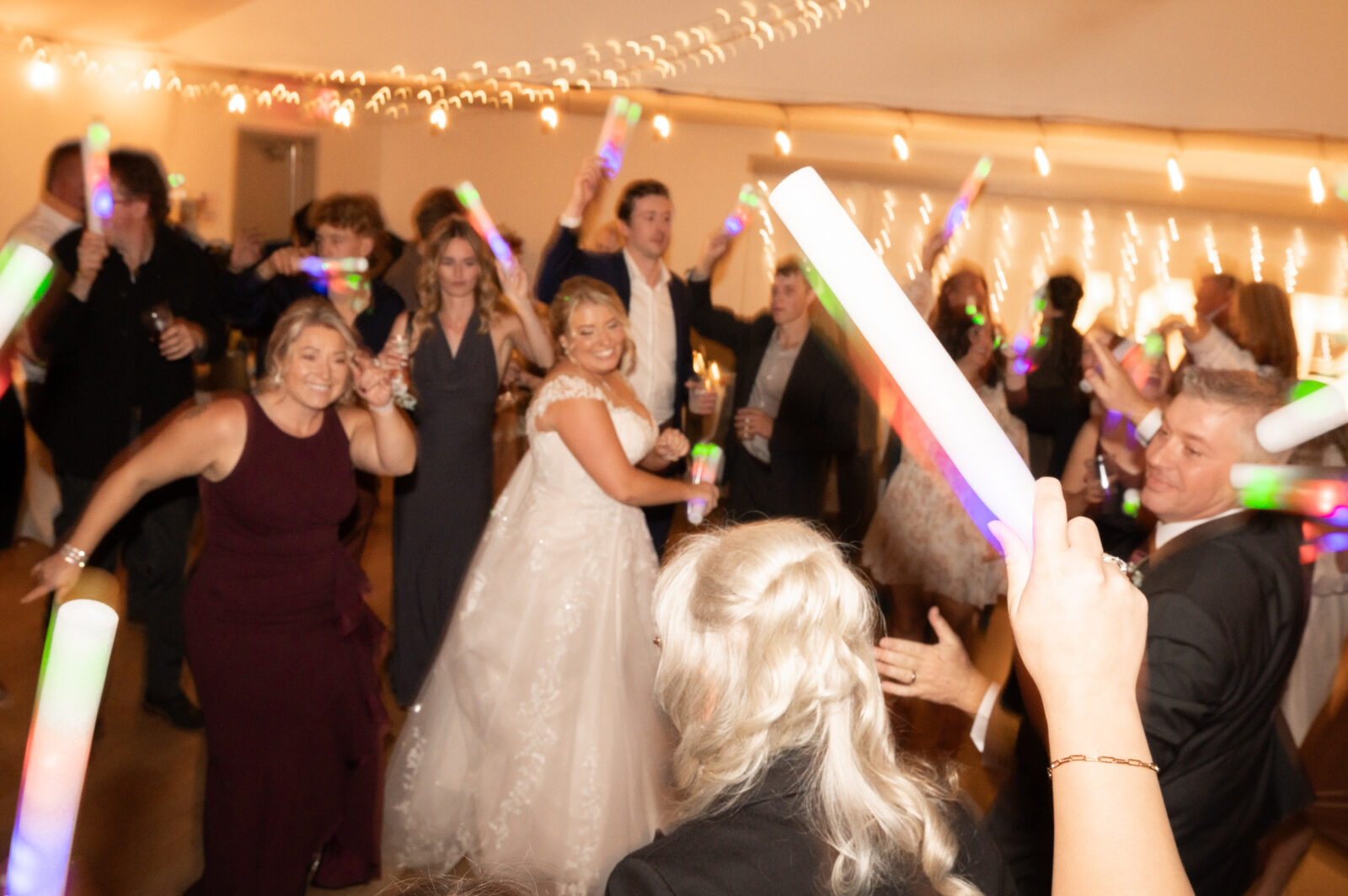 edmonton-fall-wedding-ben-and-kay-cloverdale-community-league-wedding